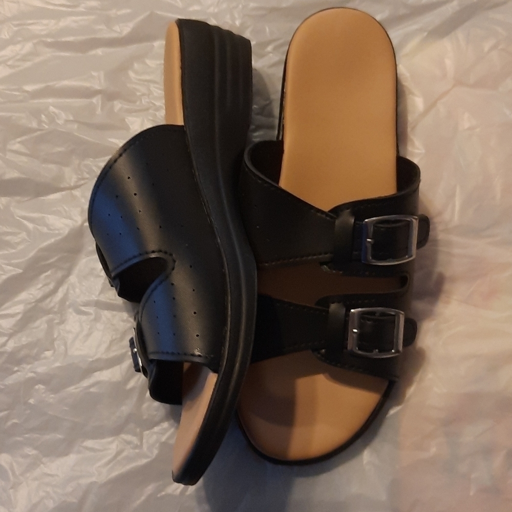 Gold Coast Slip on Mules NWT